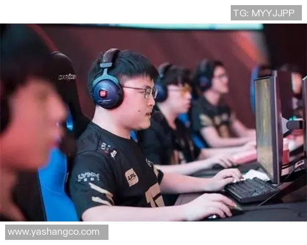 CSGO战术分析：深入探讨RNG在比赛中的盯防策略与执行效果